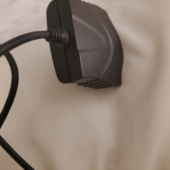 Black Computer Cable Adapter - Picture 5 of 5